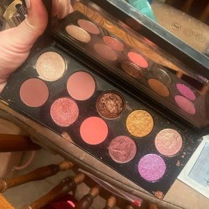 Huetopian Dreams palette